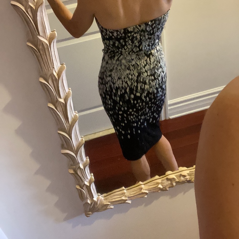MANGO strapless stretchy dress - Picture 2 of 8
